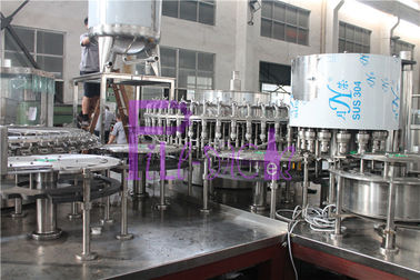 машина завалки воды бутылки 25000BPH с PLC Сименса и 2 частями конструкции