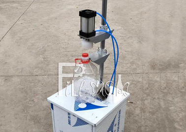 Semi автоматическая пневматическая машина упаковки бутылки для бочонков отжимая крышки