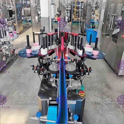 Экстренныйый выпуск машины для прикрепления этикеток бутылки автоматического квадрата плоский сформировал двойной бортовой слипчивый стикер