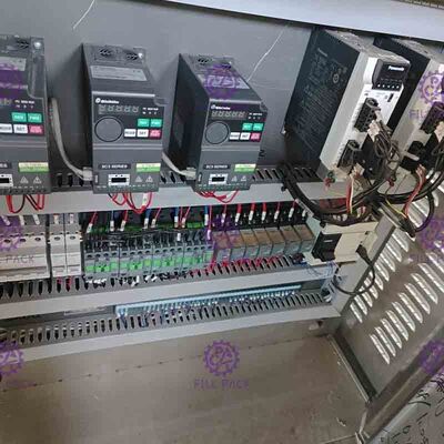 Машина для прикрепления этикеток бутылки рукава шеи PVC 150BPM OPS теплоусаживающая