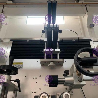 Автоматическая машина для прикрепления этикеток для бутылки ЛЮБИМЦА 2Л и крышки бутылки