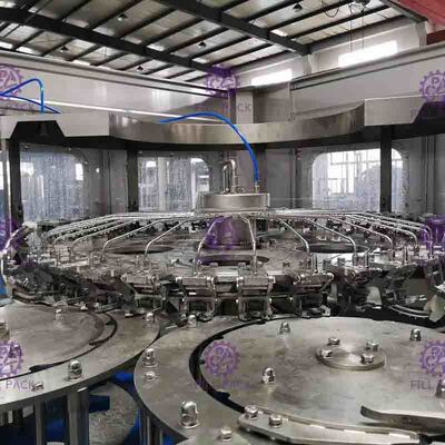 Промышленная Carbonated машина заполнителя бутылки напитка машины завалки питья