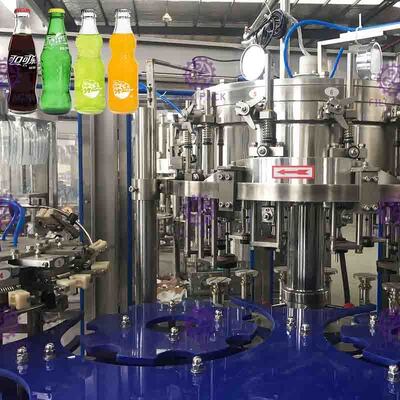 Monoblock 3 в 1 машине завалки напитка стеклянной бутылки Carbonated