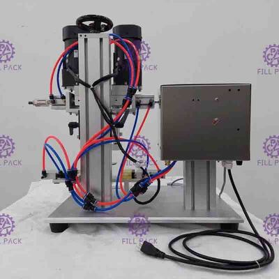 Машина Семи автоматического настольного пневматического винта покрывая для бутылки пластмассы брызг
