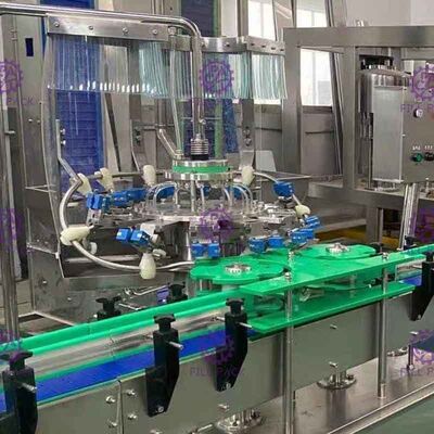 Оборудование линейной воды 5000 BPH заполняя, пластмасса разливает жидкостную машину по бутылкам заполнителя