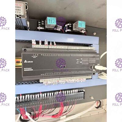 Въедливое автоматической пластиковой головы высокой эффективности машины завалки бутылки Multi линейное не