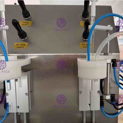 2 головы могут заполнять Карбонатед оборудование машины Семи автоматическое 330МЛ 90мм