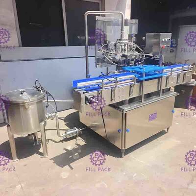 Машина завалки напитка безалкогольного напитка бутылки ЛЮБИМЧИКА Carbonated технологической линией линейная