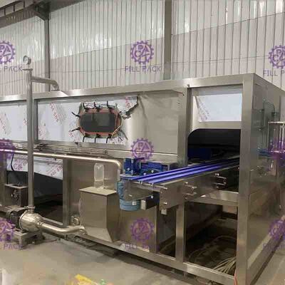Приправленная конюшней разлитая по бутылкам нержавеющая сталь машины сока охлаждая