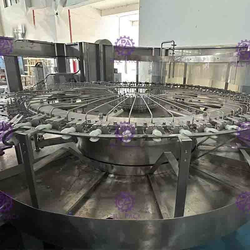 машина завалки воды бутылки 25000BPH с PLC Сименса и 2 частями конструкции
